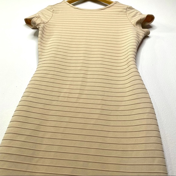 Nude Beige Tan Horizontal Ribbed Knee Length Dress Size Small Short Sleeve Fall - Picture 8 of 8
